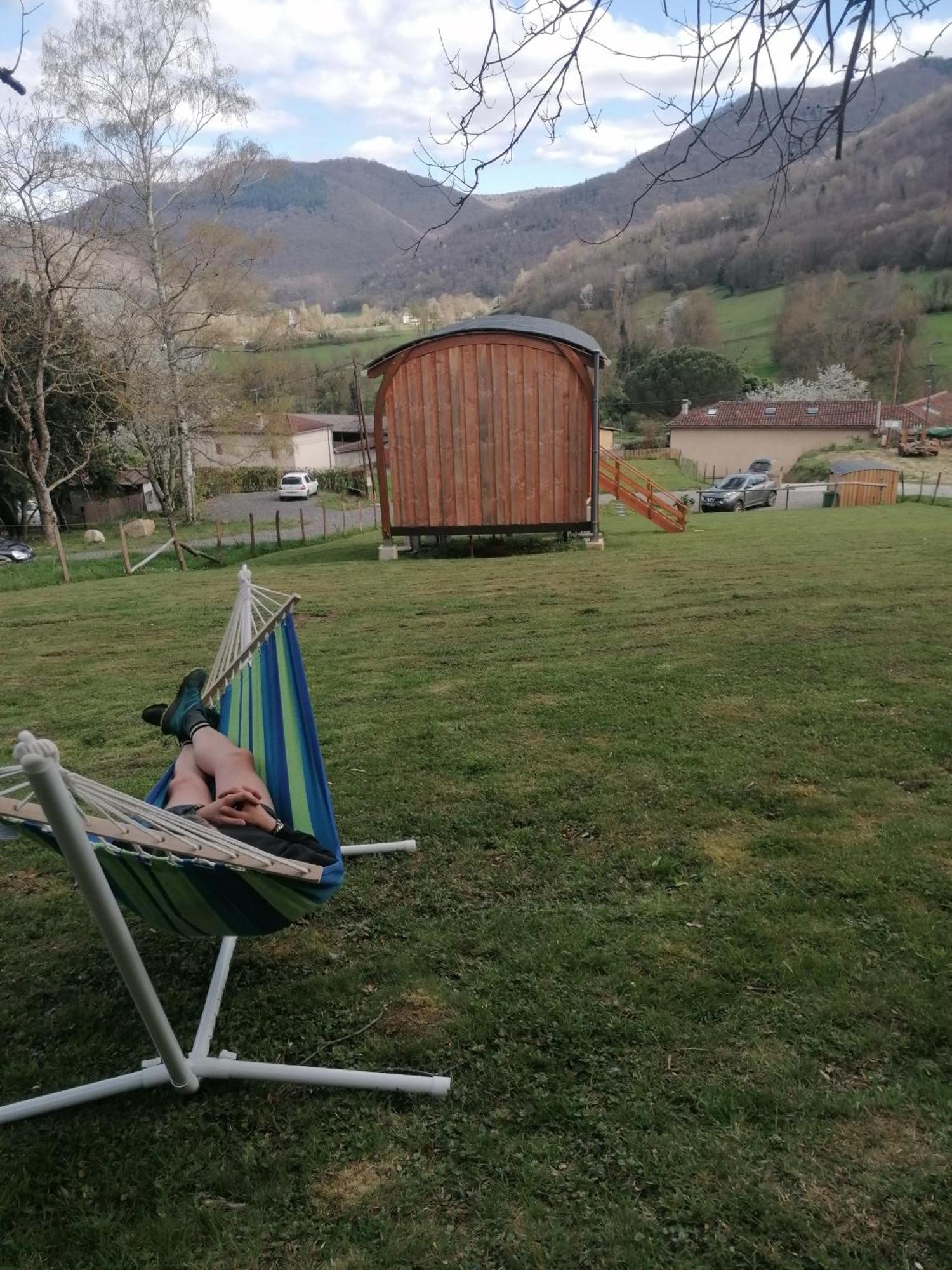 Gite Cabane Insolite Pyrenees Sauveterre-de-Comminges Bagian luar foto